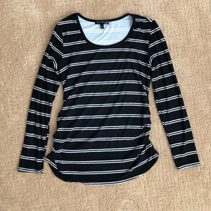 Derek Heart Maternity – Black & White Striped Top